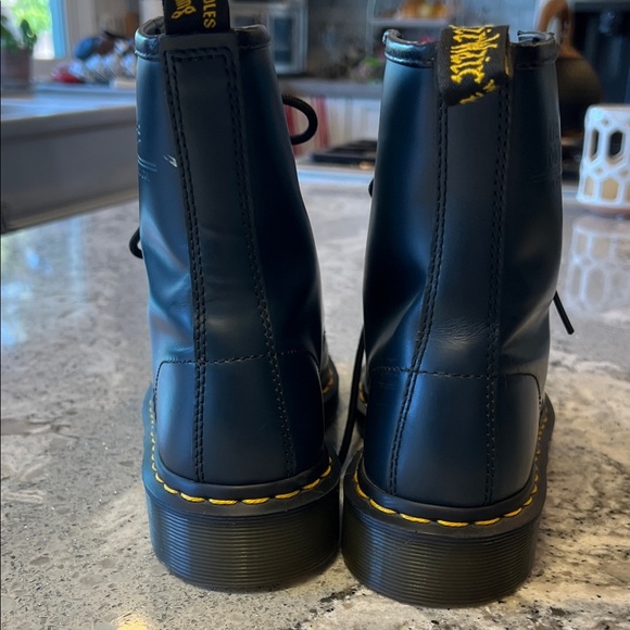 Rare NAVY DR MARTENS Smooth Leather Combat Boots - Picture 4 of 10